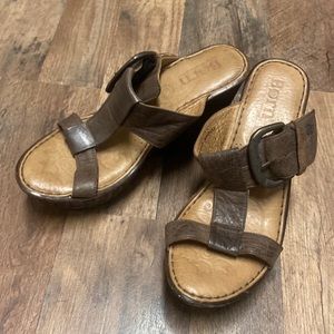 - - Born Wedge Sandles Brown Leather Slip On‎ Women's Size 7 Bohemian Hipp…